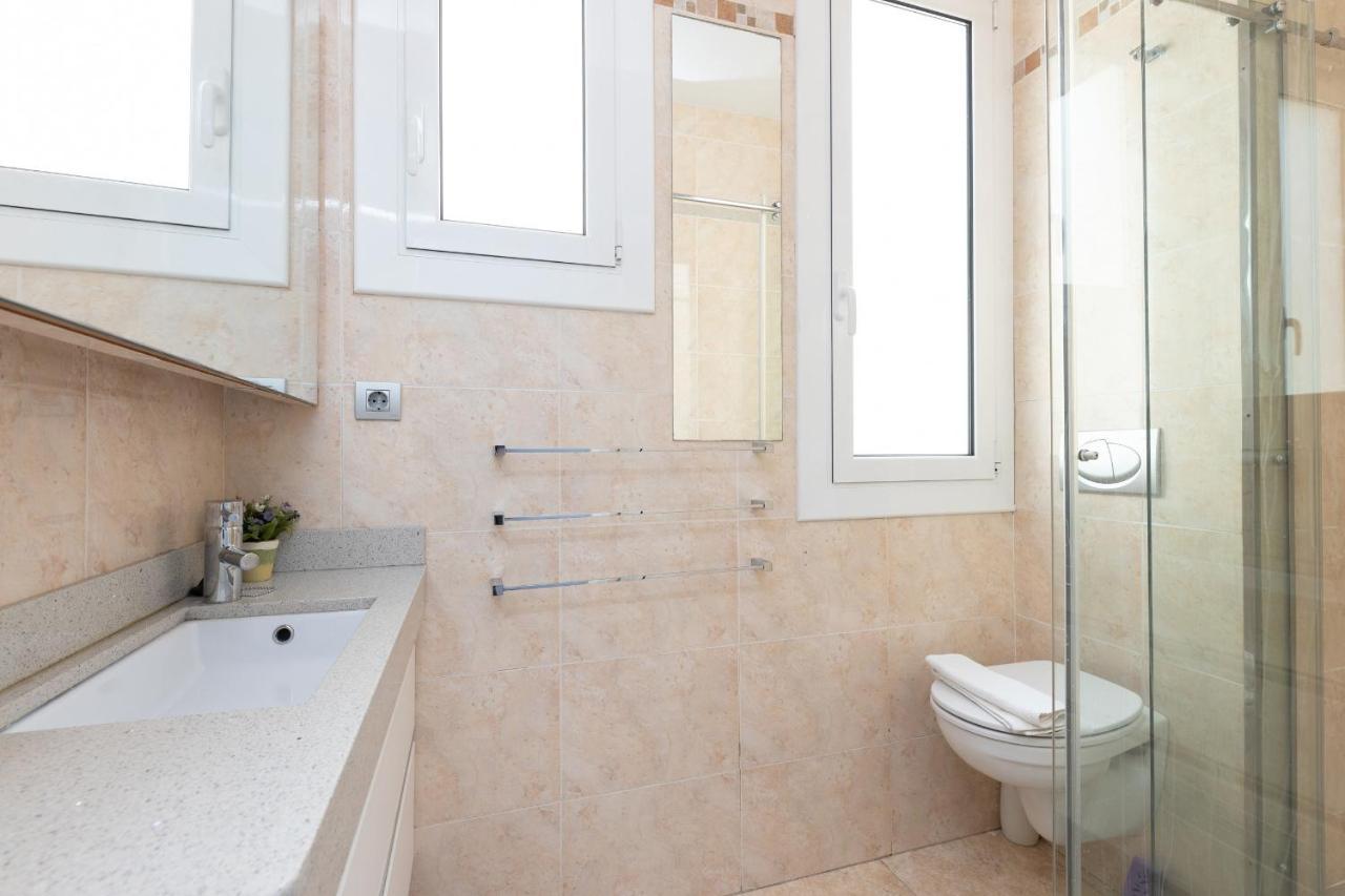 Aparteasy - Modernist Flat In Eixample Center Barcelona Exterior photo