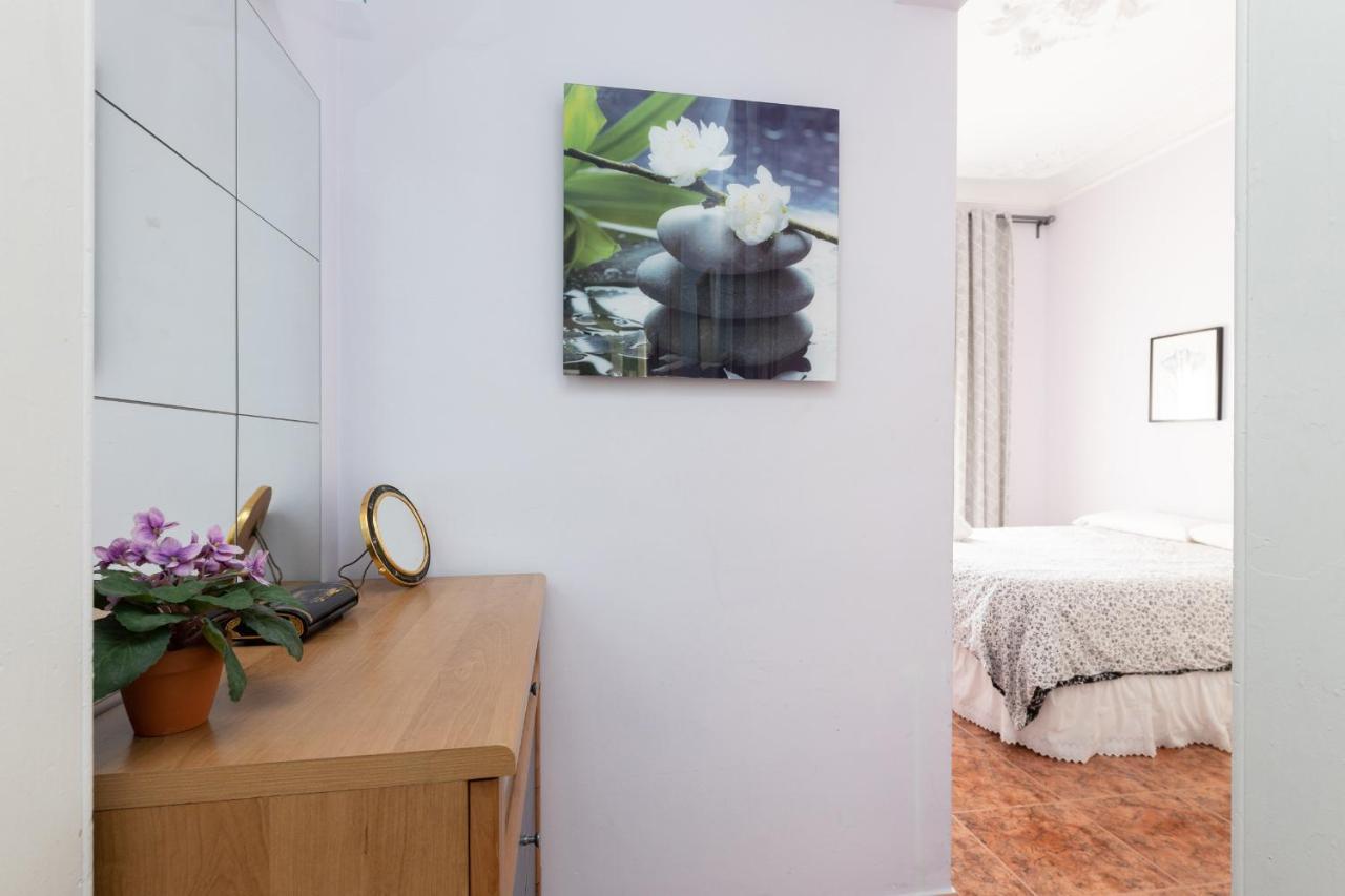 Aparteasy - Modernist Flat In Eixample Center Barcelona Exterior photo